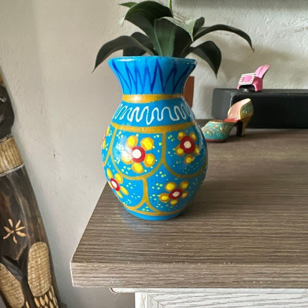 Made in Mexico mini bud vase 3.5”